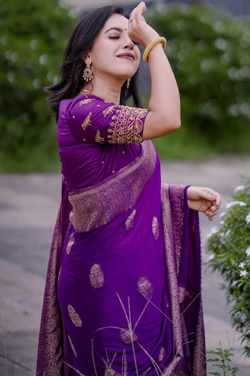 Amazing Purple Soft Silk Saree With Surpassing Blouse Piece