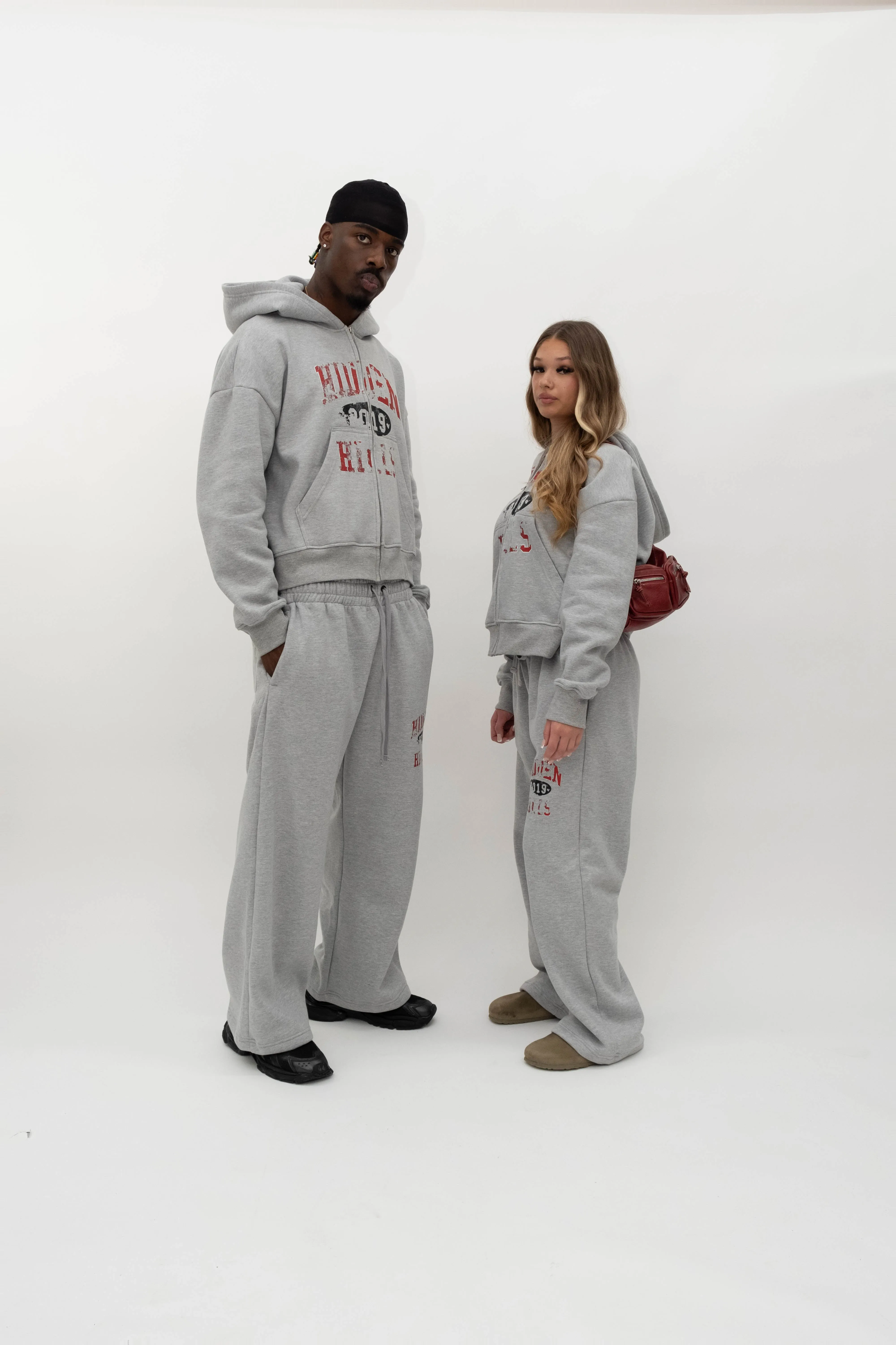 HIDDEN HILLS SWEATPANTS - GREY